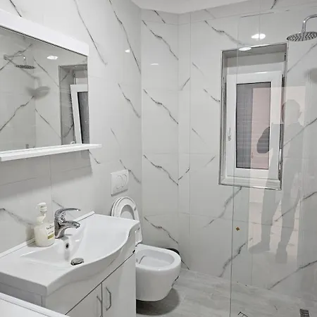 Central Charm Tirana Hideaway Exterior photo
